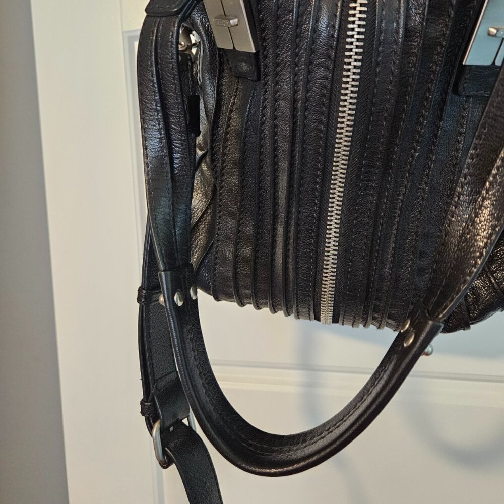 Tulah Ray Large Black Shoulder Bag - Picture 10 of 15